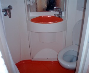 Bathroom of Eassyhotel victoria